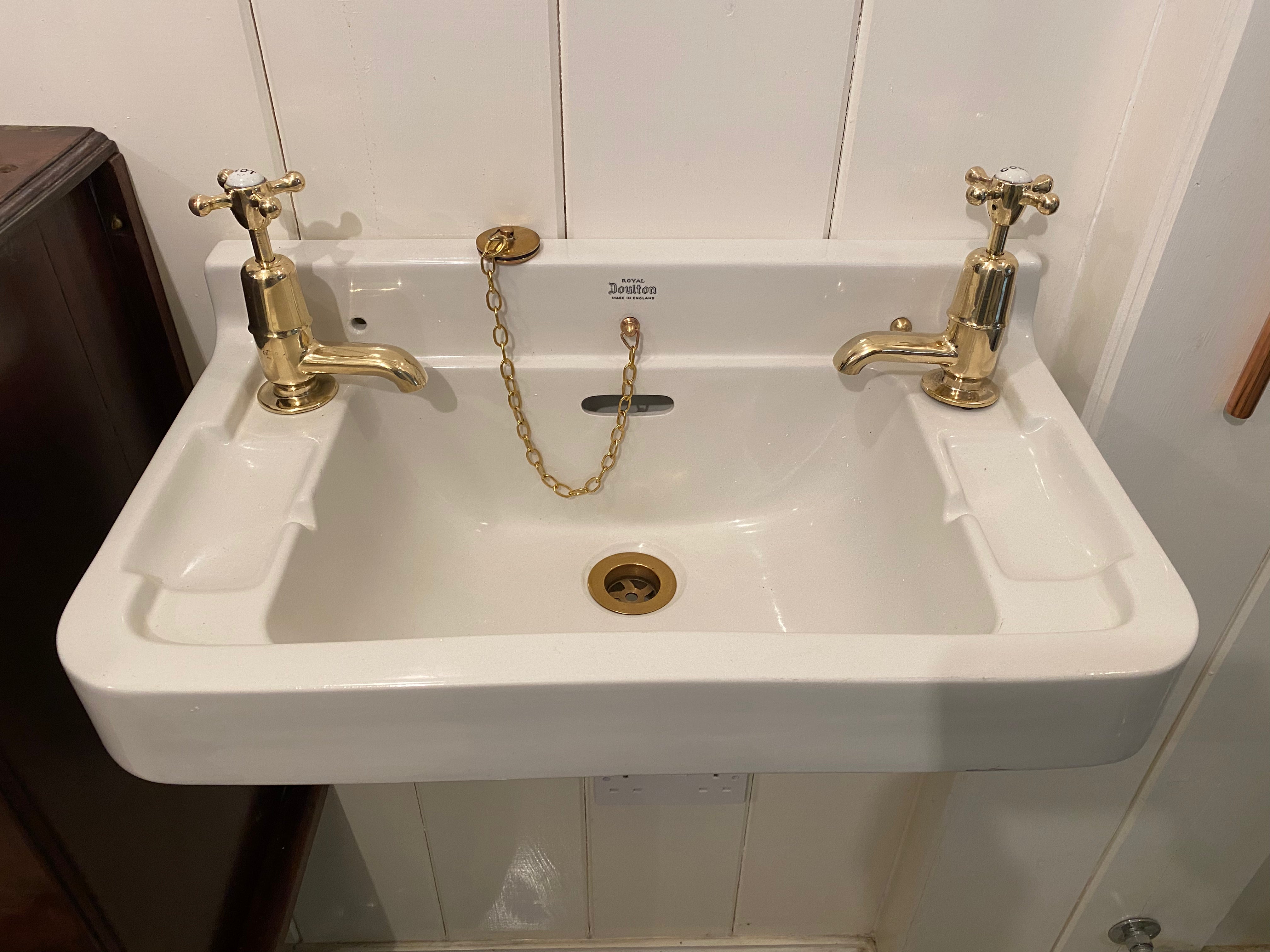 Cloakroom Basin by Royal Doulton C.1930 with plain brackets.