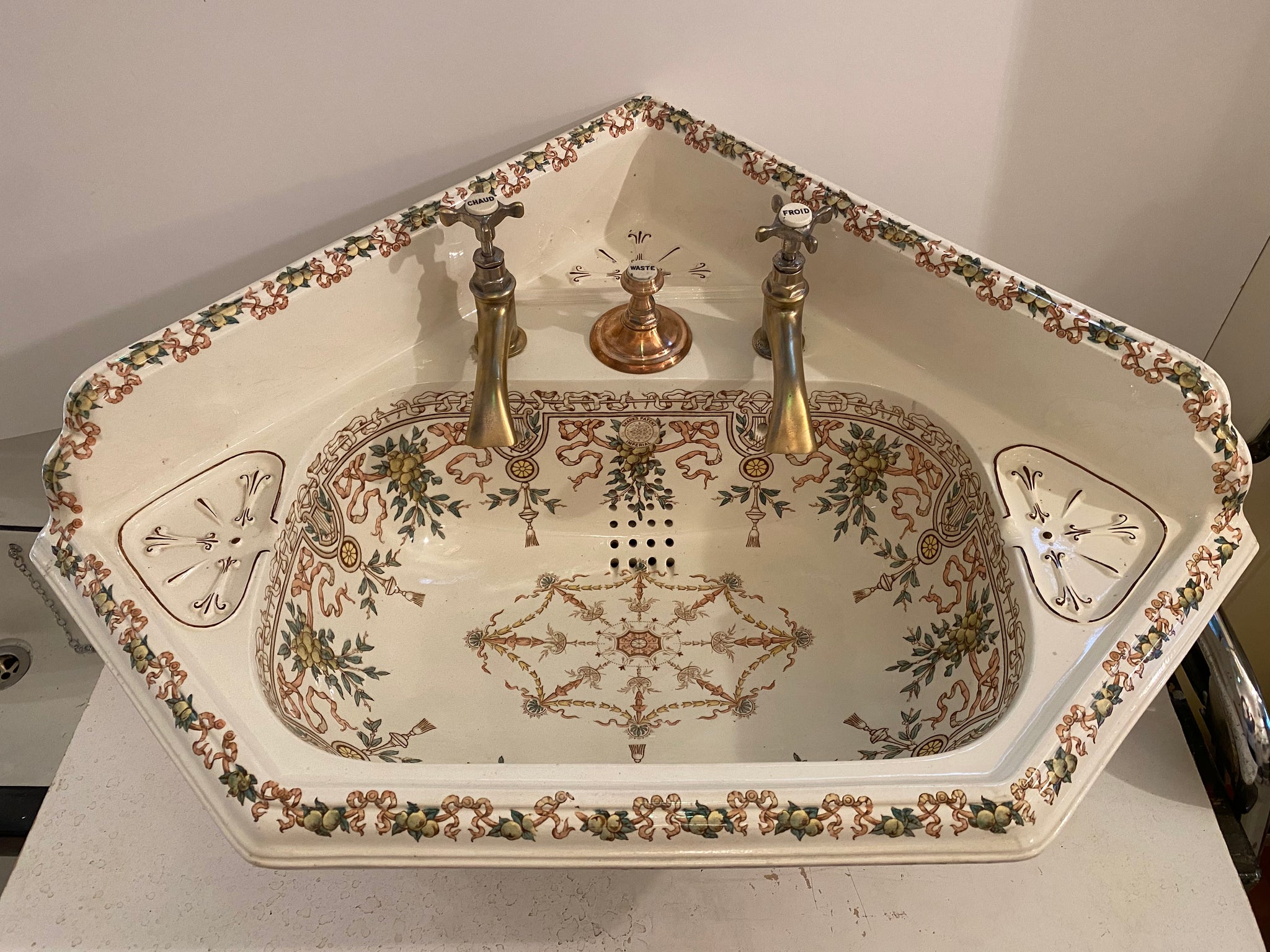 Regency Corner Basin by Shanks & Co with Hand Coloured Transfers C.1870