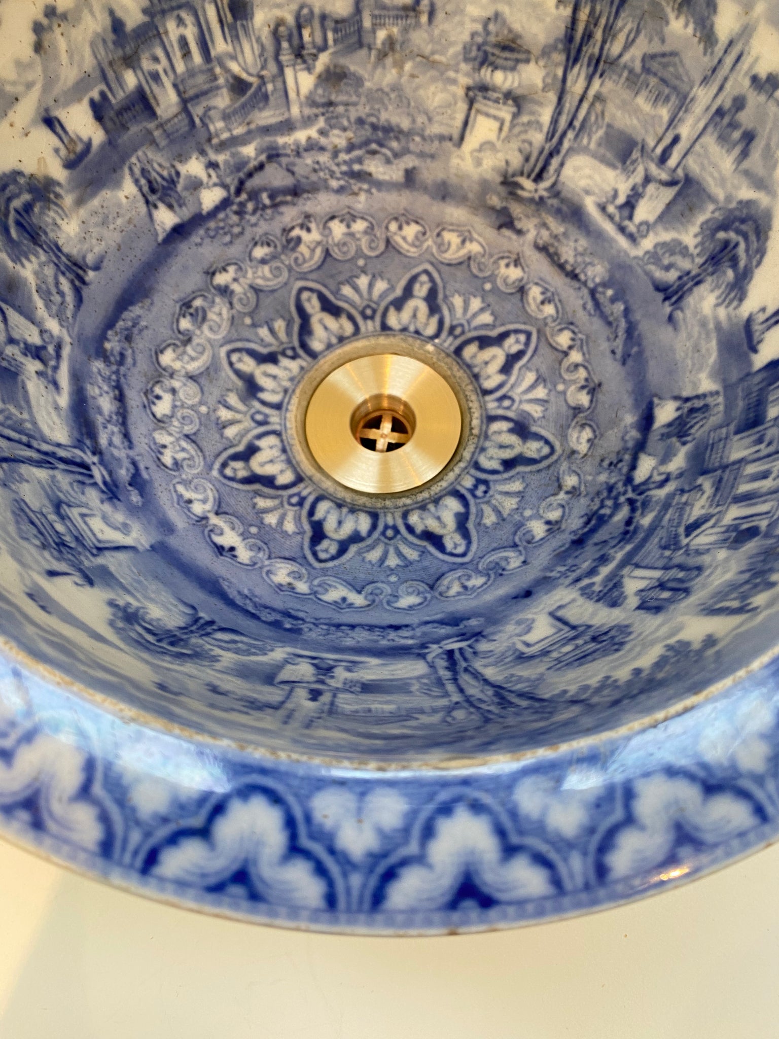 "PANORAMA" Victorian Round Plug Basin No.1 by Twyford C.1850