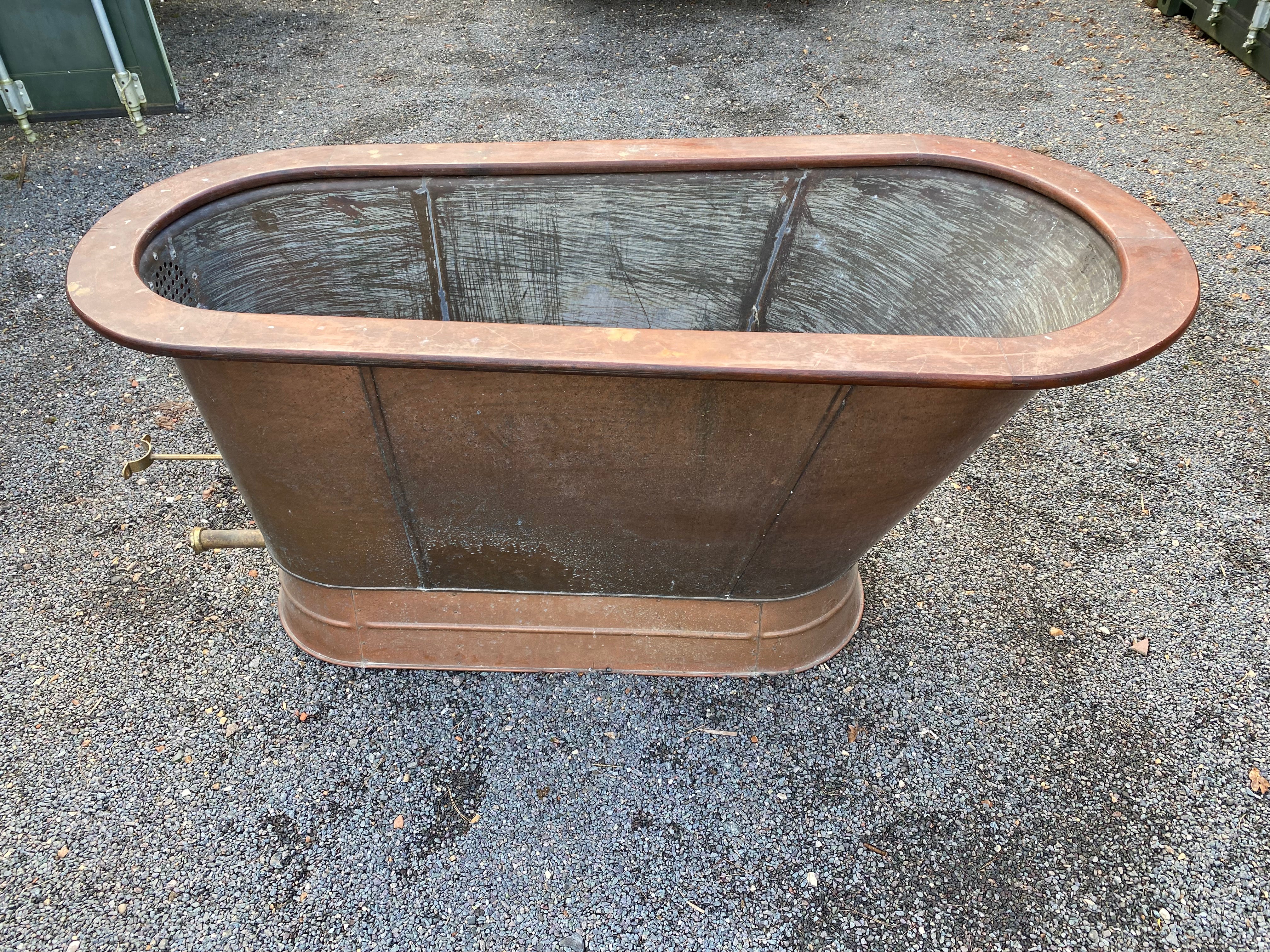 SALTBURN style Victorian Mahogany Roll Edge Copper Bath C19th