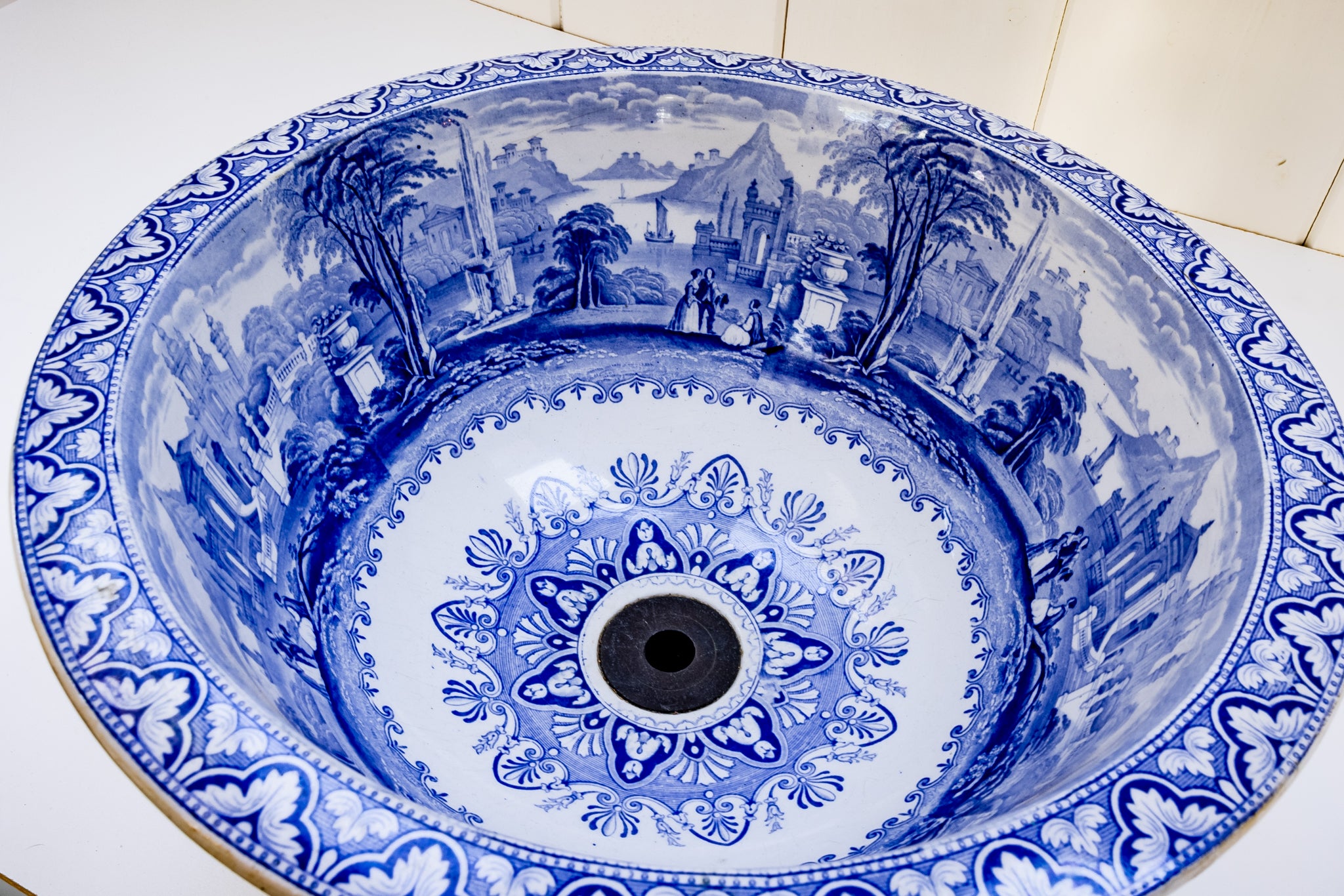 victorian plug basin ™ "panorama" by twyfords c.1870