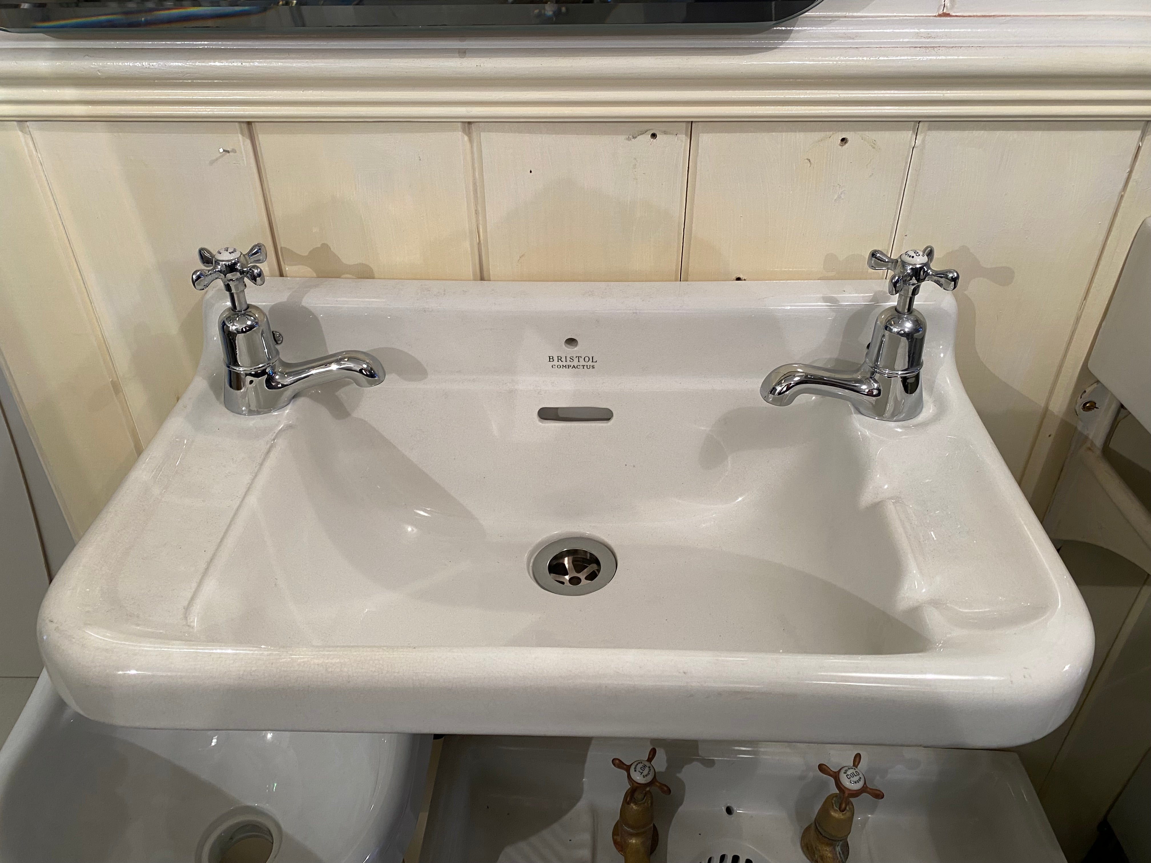 bristol compactus cloakroom basin c.1930