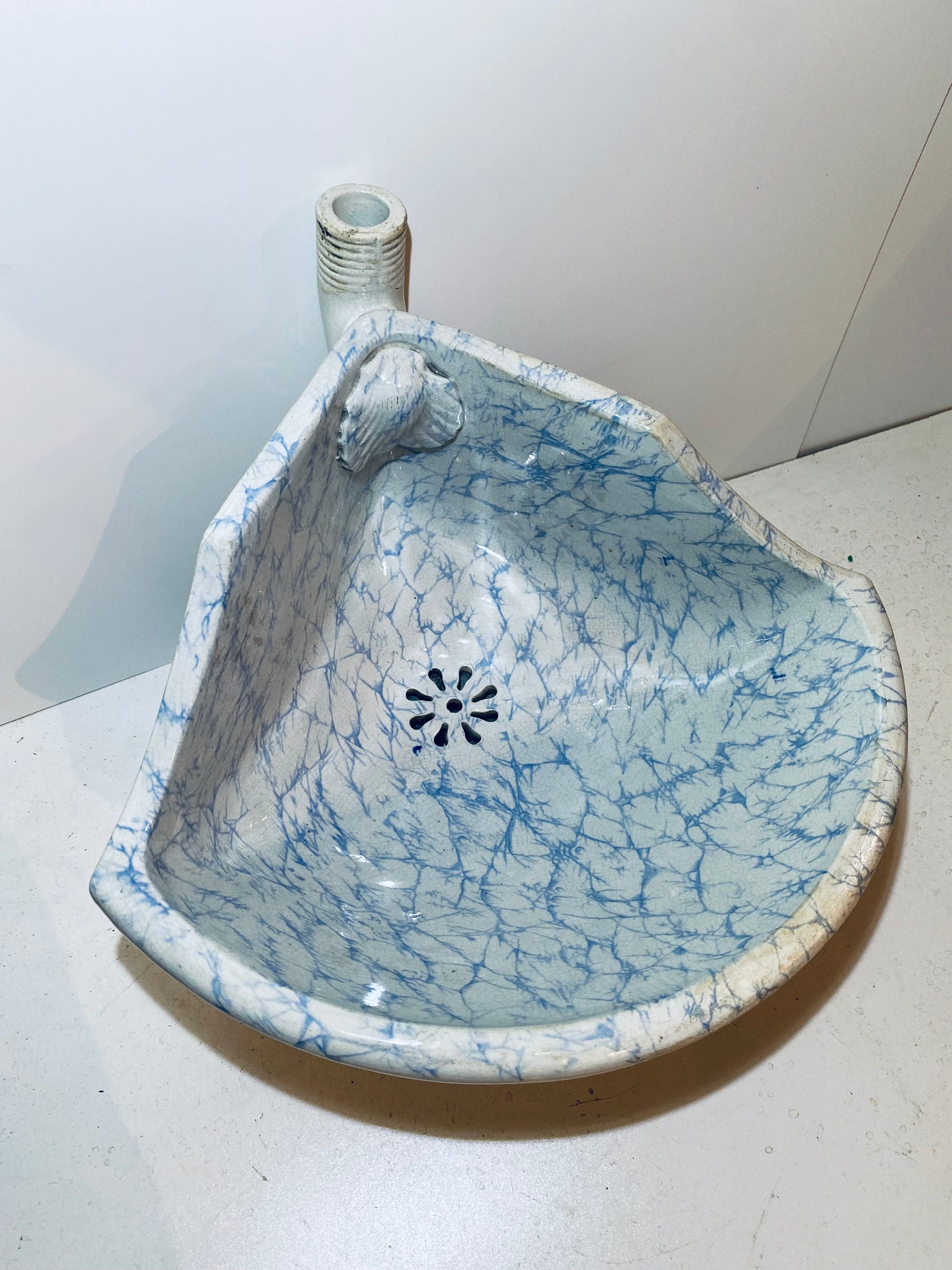 victorian corner fitting urinal with blue marble veining c.1870