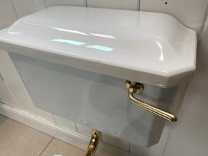 venton wc and matching cistern c.1940 with a carnival glaze. priced including brass flush pipe and handle