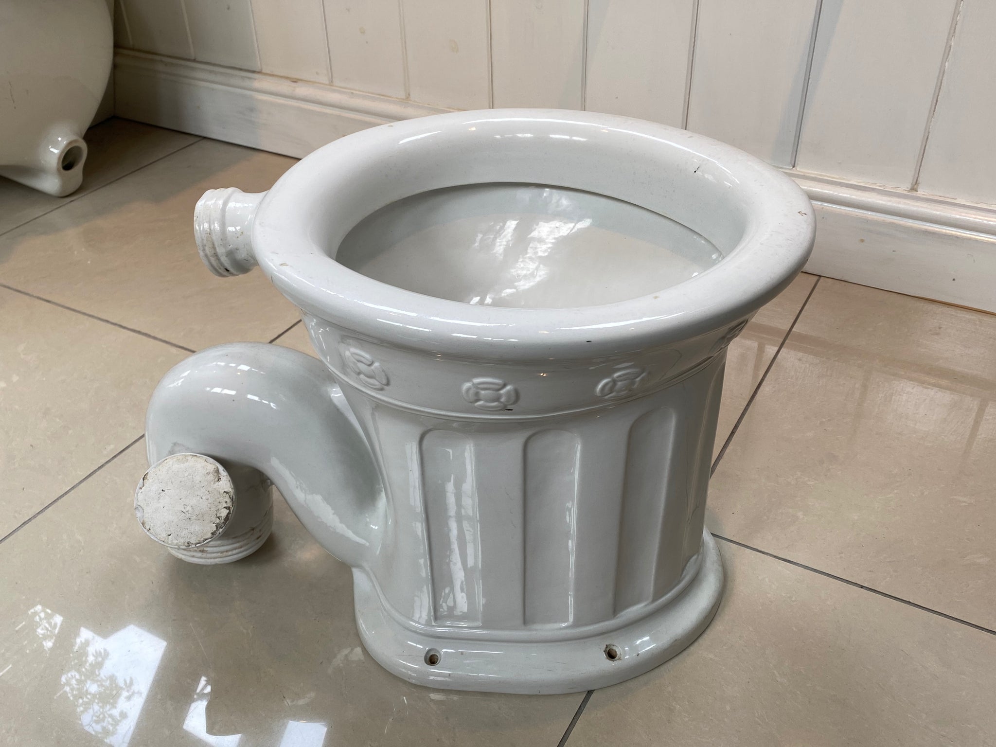 the kenwhar wc by t.c. & co. ltd (thomas crapper) priced for pan only.